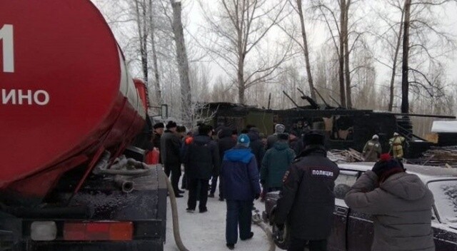 Rusya&#039;da köy evinde yangın faciası: 11 ölü