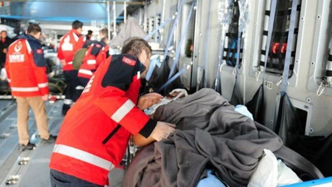 Somali’de yaralananlar tedavi için Ankara’ya getirildi
