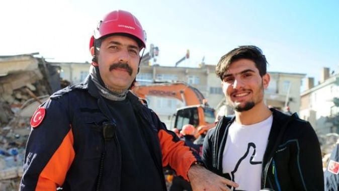 Suriyeli Mahmud Kızılay gönüllüsü oldu