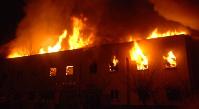 Tokat&#039;ta korkutan yangın! 22 iş yerinde büyük maddi hasar