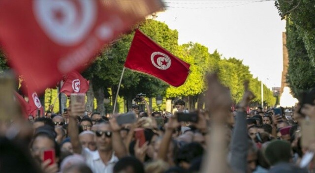 Tunus&#039;ta kabine listesi Cumhurbaşkanı&#039;na sunuldu