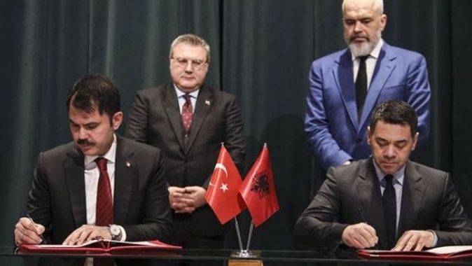 Türkiye ile Arnavutluk arasında &#039;500 konut inşası&#039; protokolü imzalandı
