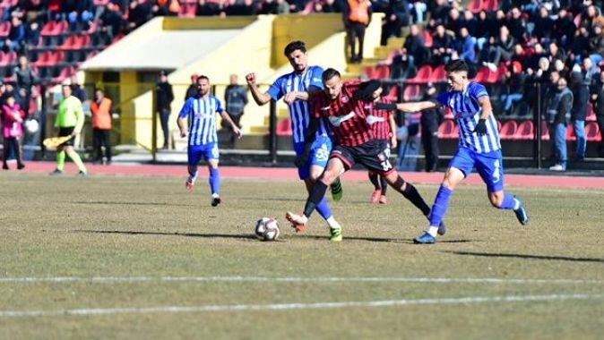 Uşakspor, Ergene Velimeşe Spor’u 2-0 mağlup etti