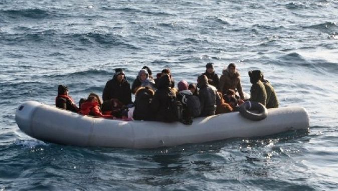 Ayvalık’ta 42 düzensiz göçmen yakalandı