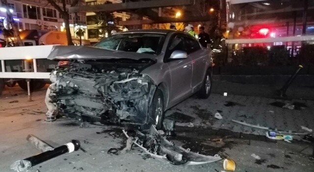 Bağdat Caddesi’nde feci kaza: 1 kişi ağır yaralandı