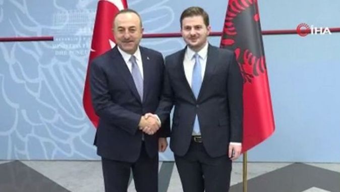 Bakan Çavuşoğlu, Arnavutluk Dışişleri Bakanı ile görüştü