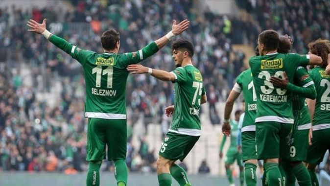 Bursaspor Süper Lig yolunda sağlam adımlarla ilerliyor