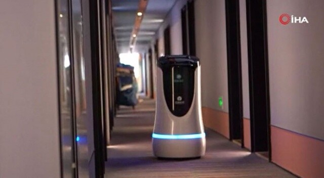 Çin’de bir otelde koronavirüse karşı robotlu önlem
