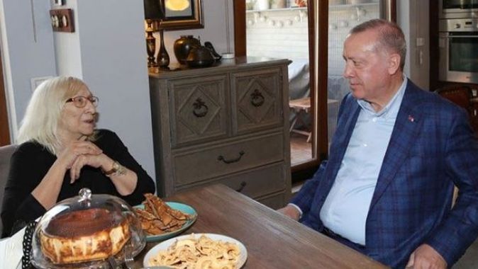 Cumhurbaşkanı Erdoğan, Alev Alatlı&#039;yı ziyaret etti