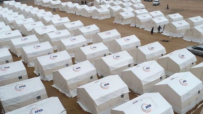 Elazığ ve Malatya&#039;daki depremzedeler için 98 milyon liradan fazla yardım toplandı