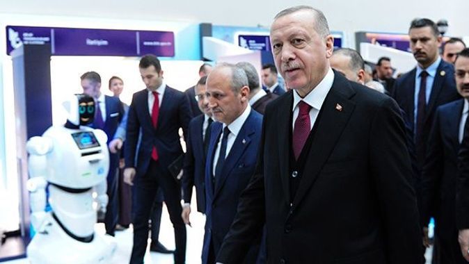 Erdoğan: Sosyal medya çöplüğe döndü