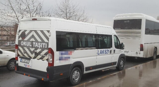 Esenyurt&#039;ta servis minibüsü ile otobüs çarpıştı: 7 yaralı