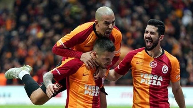 Galatasaray Kulübü, derbi maç öncesi oyunculara 7 milyon euro ödeme yaptı