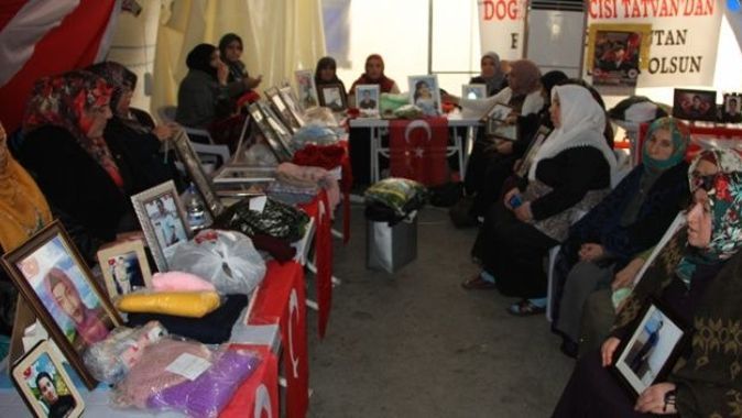 HDP önündeki ailelerin evlat nöbeti 161’inci gününde