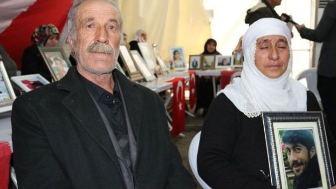 HDP önündeki evlat nöbetine 2 aile daha katıldı