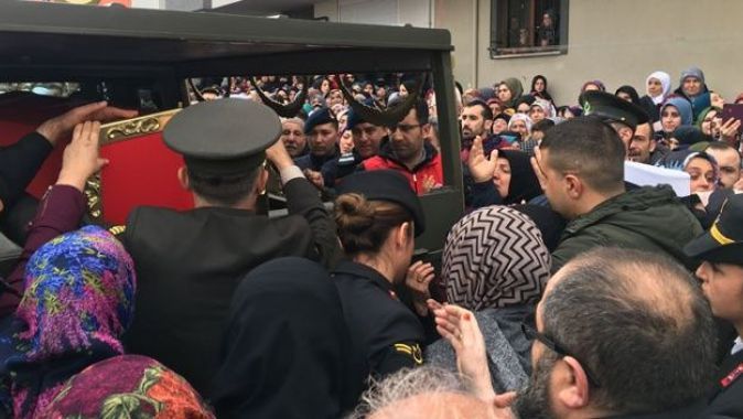 İdlib şehidi Uzman Çavuş için baba ocağında helallik alındı