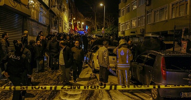 İstanbul&#039;da 9 araç kundaklandı