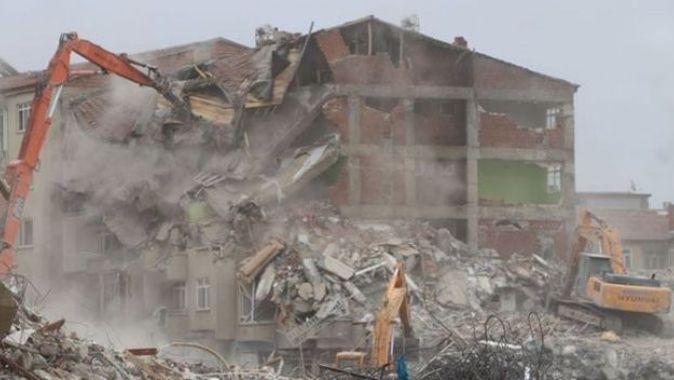 Japon vatandaştan, Elazığ&#039;daki depremzedelere 12 bin Türk lirası yardım