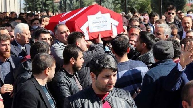 Ağrı&#039;da şehit olan gümrük personeli Mustafa Türk son yolculuğuna uğurlandı