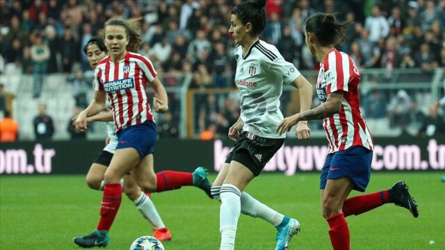 Beşiktaş ve Atletico Madrid&#039;in kadın futbol takımlarından özel maç