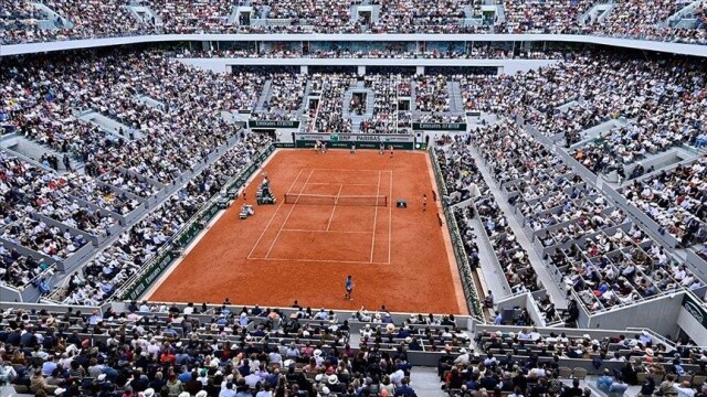 Fransa Açık Tenis Turnuvası 4 ay ertelendi