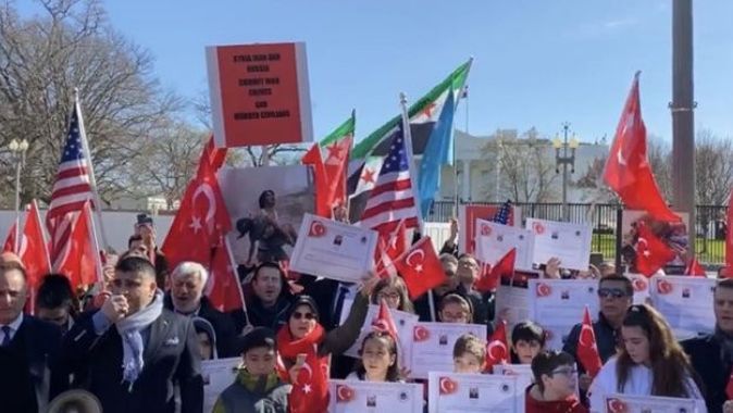 İdlib şehitleri Beyaz Saray önünde anıldı
