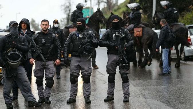 İsrail, Kudüs&#039;te dezenfeksiyon yapan 4 Filistinliyi gözaltına aldı