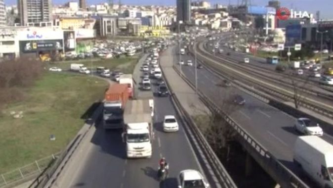 İstanbul&#039;da &#039;koronavirüs tatili&#039; trafiği