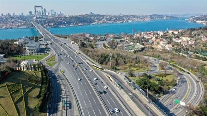 İstanbul&#039;da trafik yoğunluğu azaldı