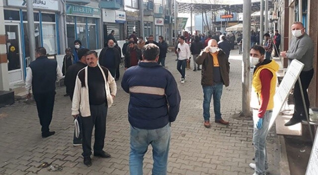 İzmir&#039;de nakliyeciler sitesindeki kalabalık tehlike saçıyor