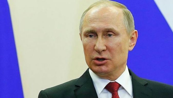 Putin’in yeniden seçilmesi talebi Rusları ikiye böldü