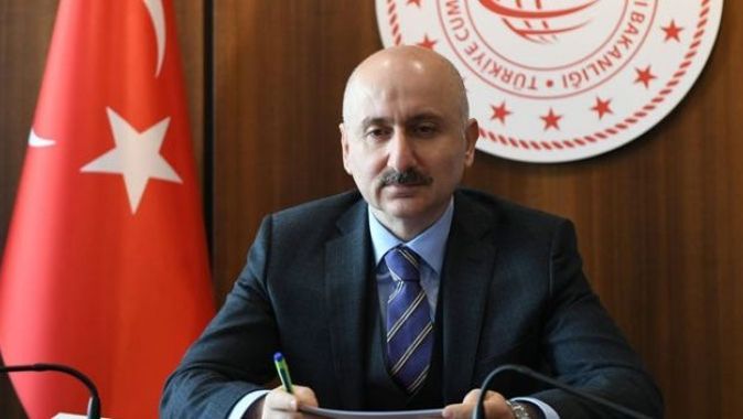 Bakan Karaismailoğlu, Kazakistan Altyapı Bakanı Atamkulov ile görüştü