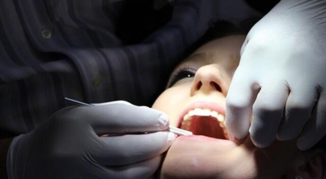 Diş eksikliğine implantla çözüm