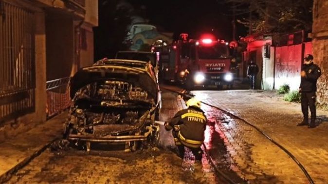 Edirne’de araç yangını