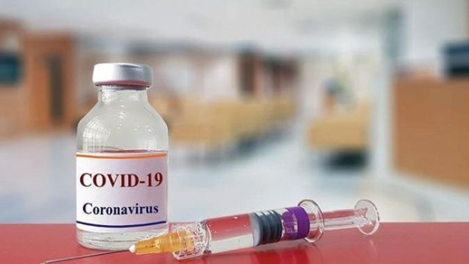 İngiltere&#039;de koronavirüs aşı denemelerine 2 bilim adamı gönüllü oldu