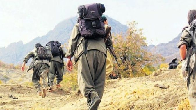 PKK&#039;lı teröristler işçilere saldırdı: 1 şehit