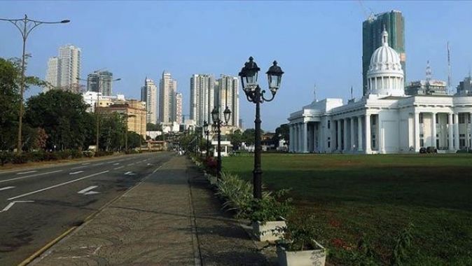 Sri Lanka&#039;da Covid-19 nedeniyle sokağa çıkma yasağı 2 hafta uzatıldı