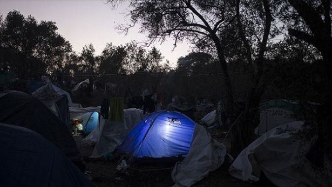 Yunanistan’da bir sığınmacı kampı daha karantinaya alındı
