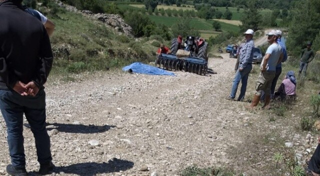 Antalya&#039;da traktör kazalarında 2 kişi hayatını kaybetti