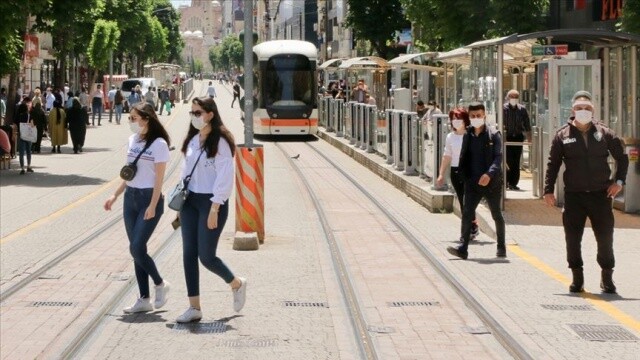 Eskişehir&#039;de maske kullanımı zorunlu hale getirildi