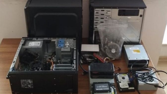 Hastaneden bilgisayar çalan hırsızlar yakalandı