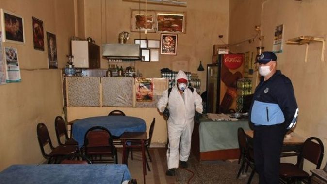 İnönü’de kahvehaneler dezenfekte edildi