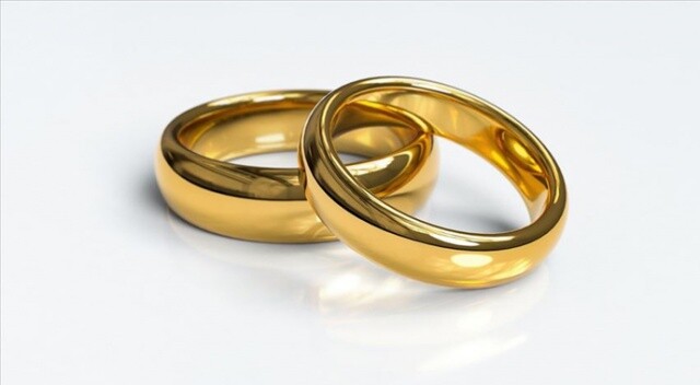 İran&#039;da evlenme oranı yüzde 40 azaldı