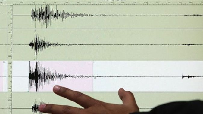 İran&#039;ın güneybatısında 5,2 büyüklüğünde deprem