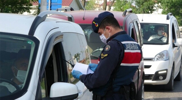 Jandarma ve polisten maske ve izin belgesi denetimi