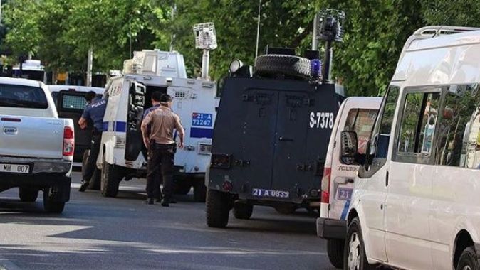 Polis memuru Arslan&#039;ın şehit edildiği saldırının failinin 10 ayrı suç kaydı çıktı