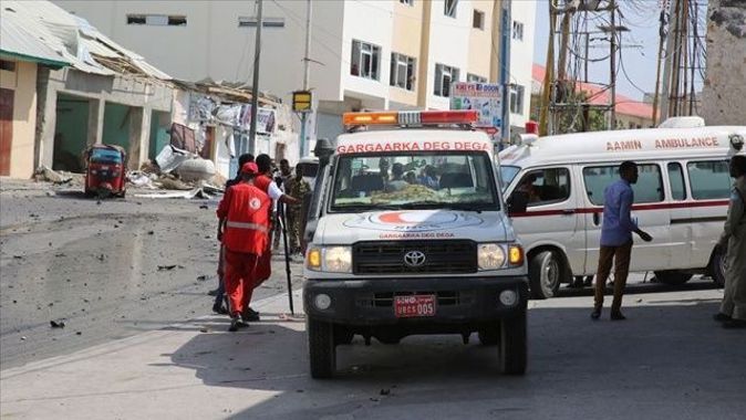 Somali&#039;de minibüse bombalı saldırı: 10 ölü, 13 yaralı
