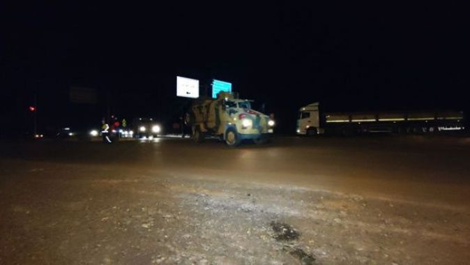 Suriye sınırına askeri araç ve malzeme sevkıyatı