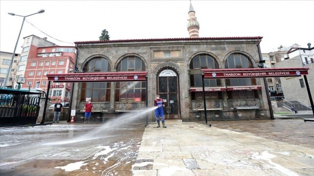 Trabzon&#039;da 1261 cami ve cami dışı alanda cuma namazı kılınabilecek