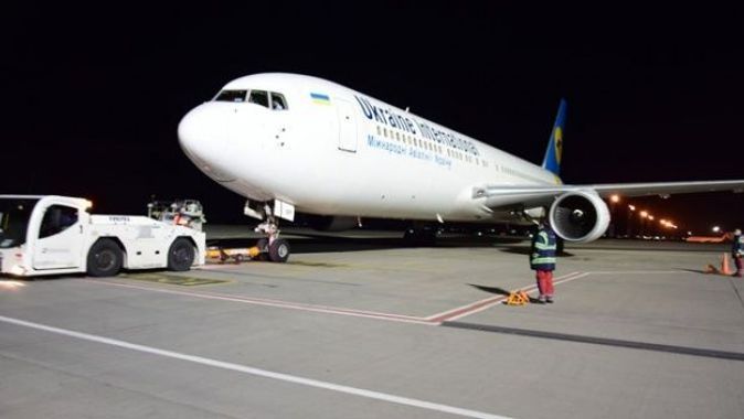 Ukrayna, aralarında Türkiye&#039;nin de bulunduğu 3 ülkeye daha uçuşları yeniden başlatıyor